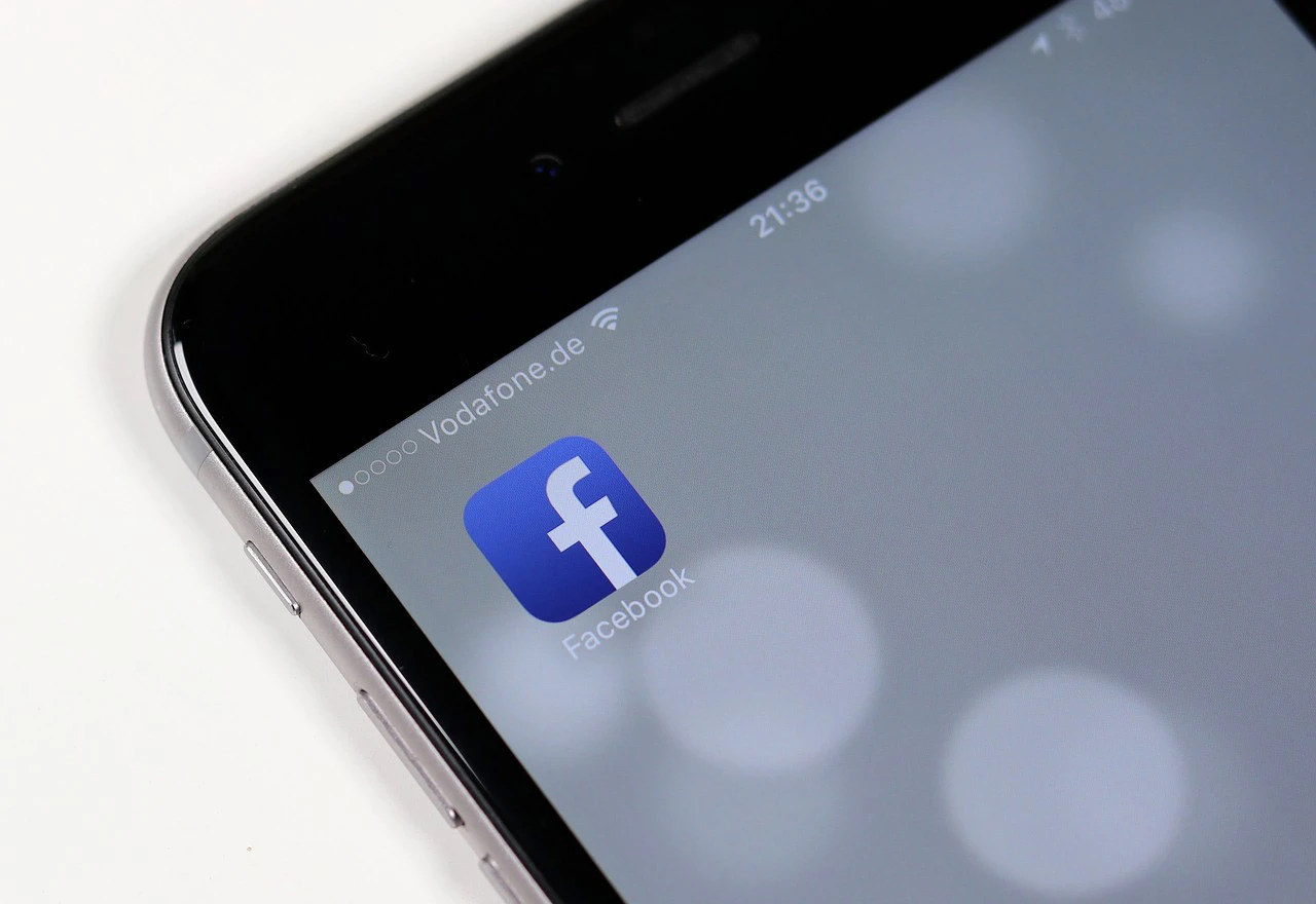 Facebook predstavlja opasnost za zdravlje i razvoj djece