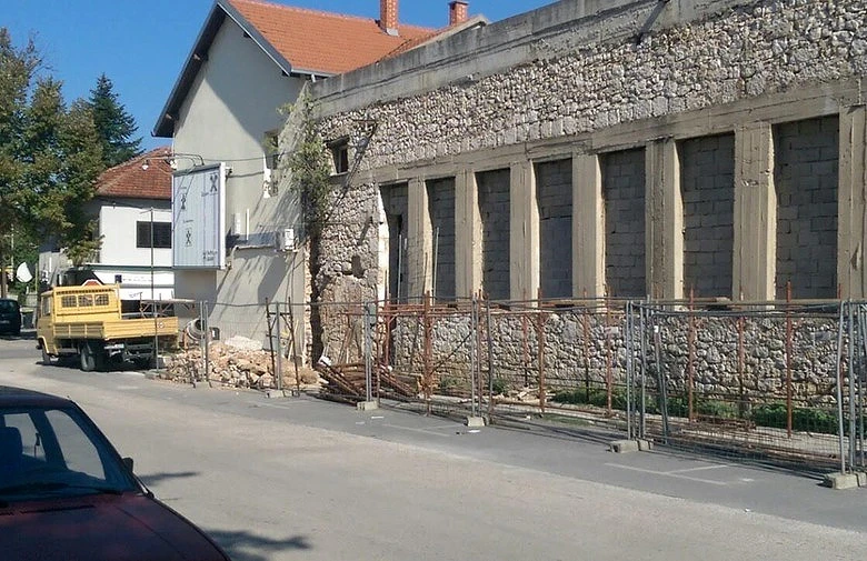 Ljubuški: Kreće se u drugu fazu obnove bivšeg kina ''Radnik''