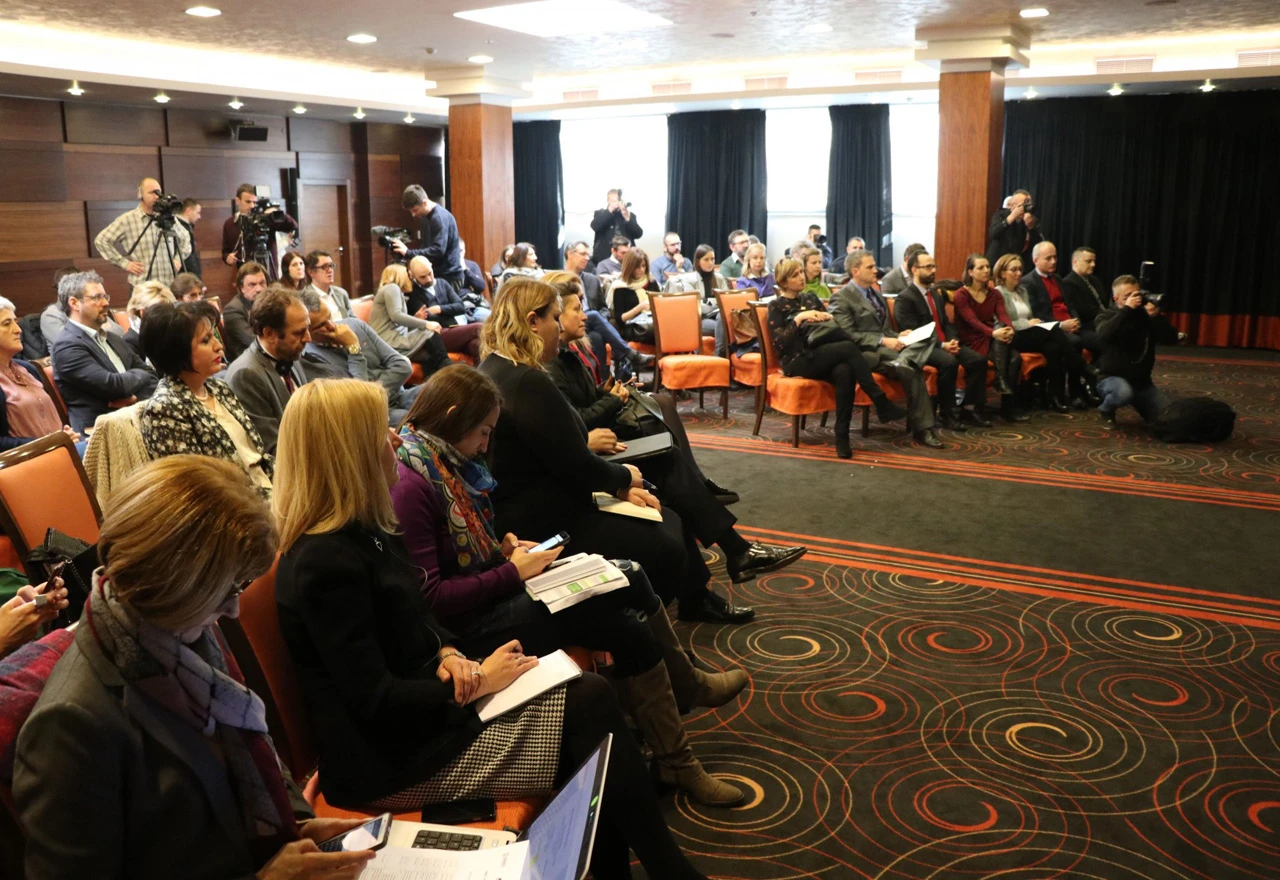 Cormack: Slobodni mediji su apsolutni temelj demokracije