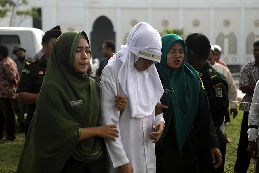 Indonezija želi zakonom zabraniti seks prije braka