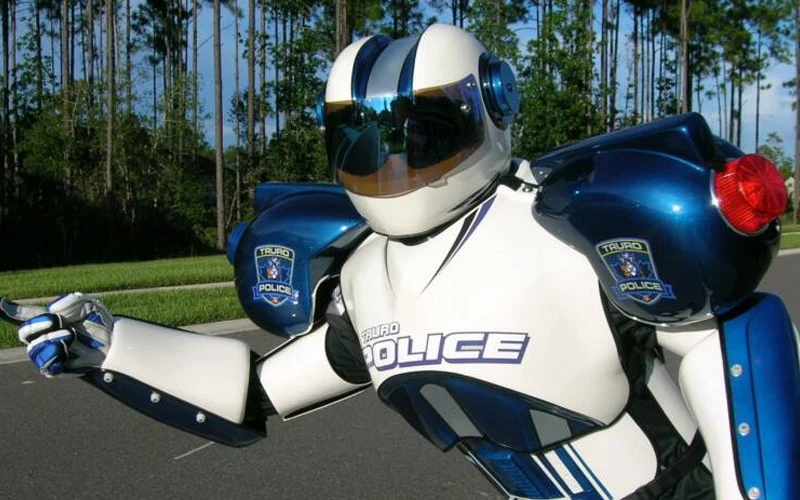 Kazne za prometne prekršaje pisat će roboti?