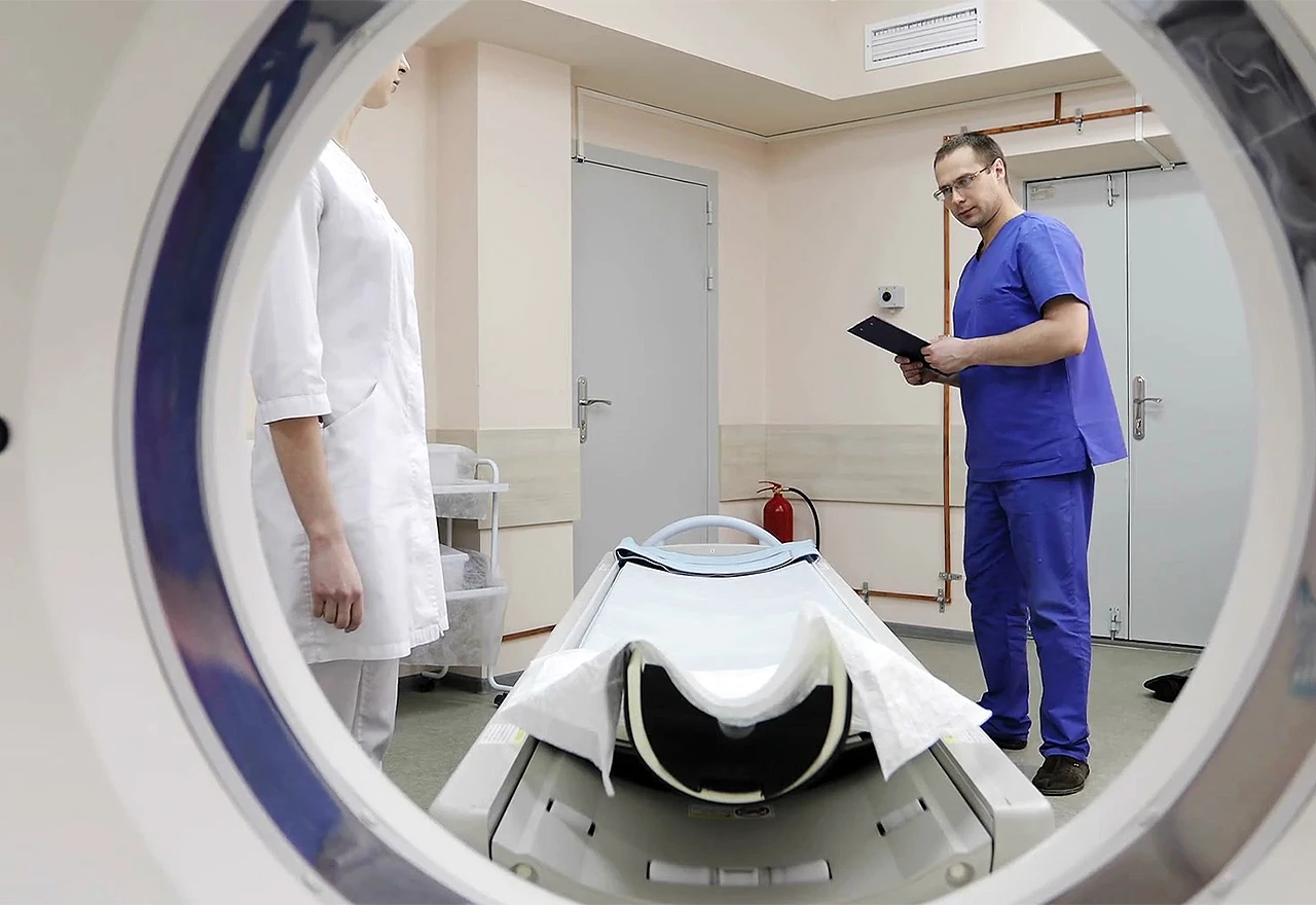 Poginuo u bolnici nakon što ga je usisao aparat za magnetnu rezonancu