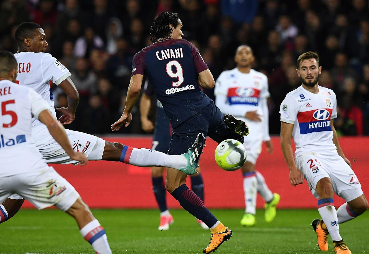 Lyon srušio PSG