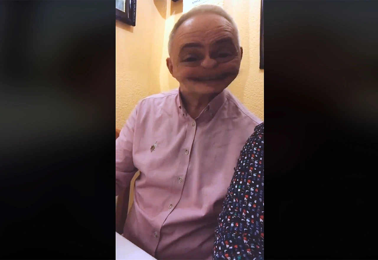 Pogledajte kako Mate Bulić pjeva sa Snapchat filterom