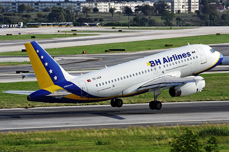 Rasprodaja u ''BH Airlinesu'' - Prodaje se sve, od namještaja, telefona, stepenica...