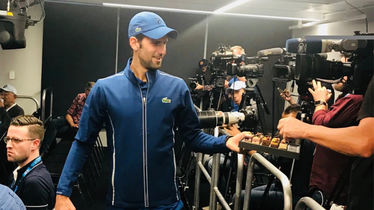 Novak Đoković tradicionalno ''podmitio'' novinare u Melbourneu