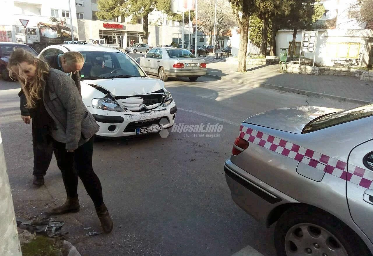 Mostar: Sudar Citroena i Peugeota