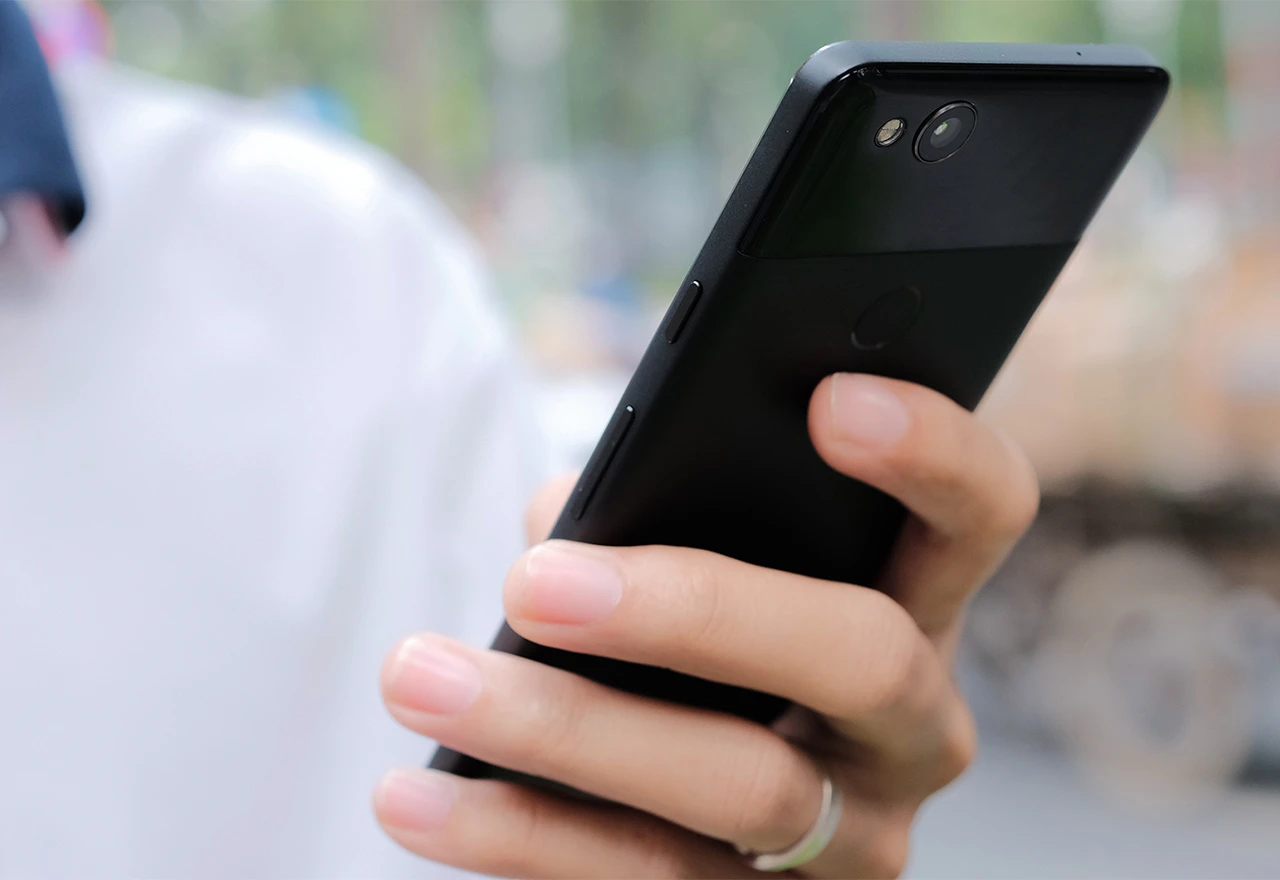 Google kupio startup koji ekrane pretvara u zvučnike