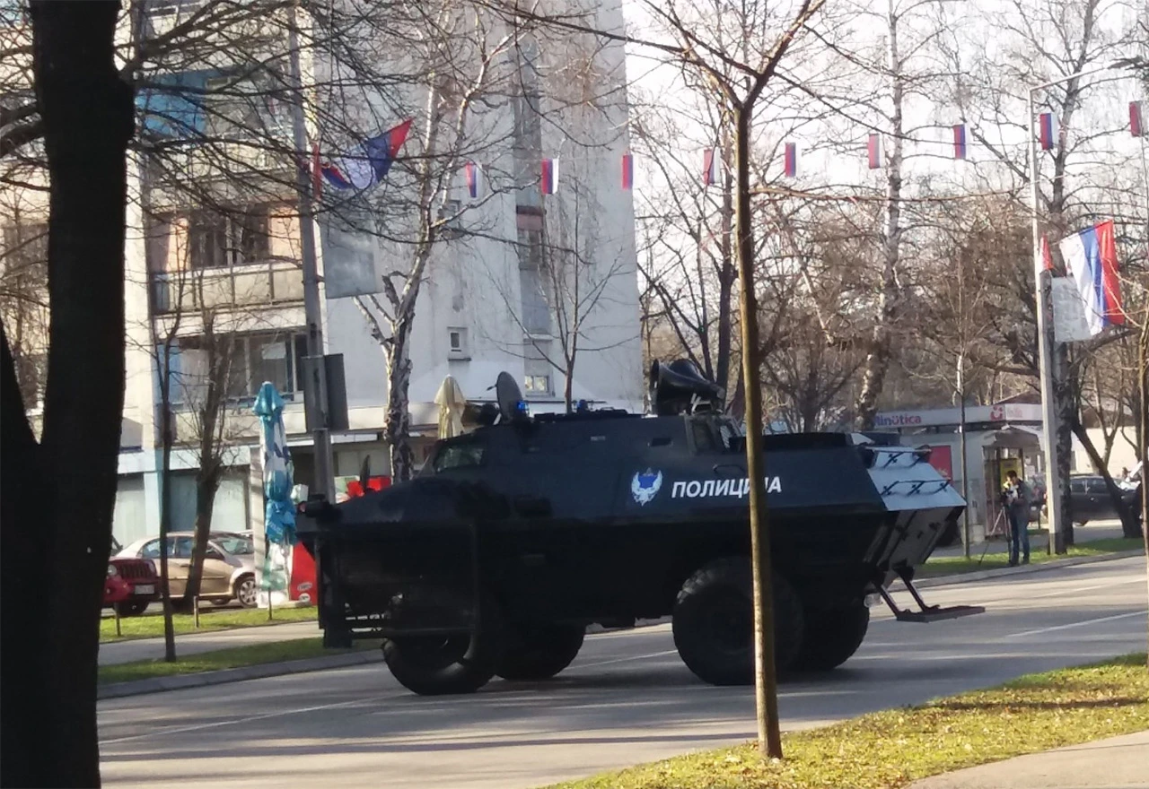 U središtu Banja Luke policijske snage, zabranjen rad lokala i točenje alkohola