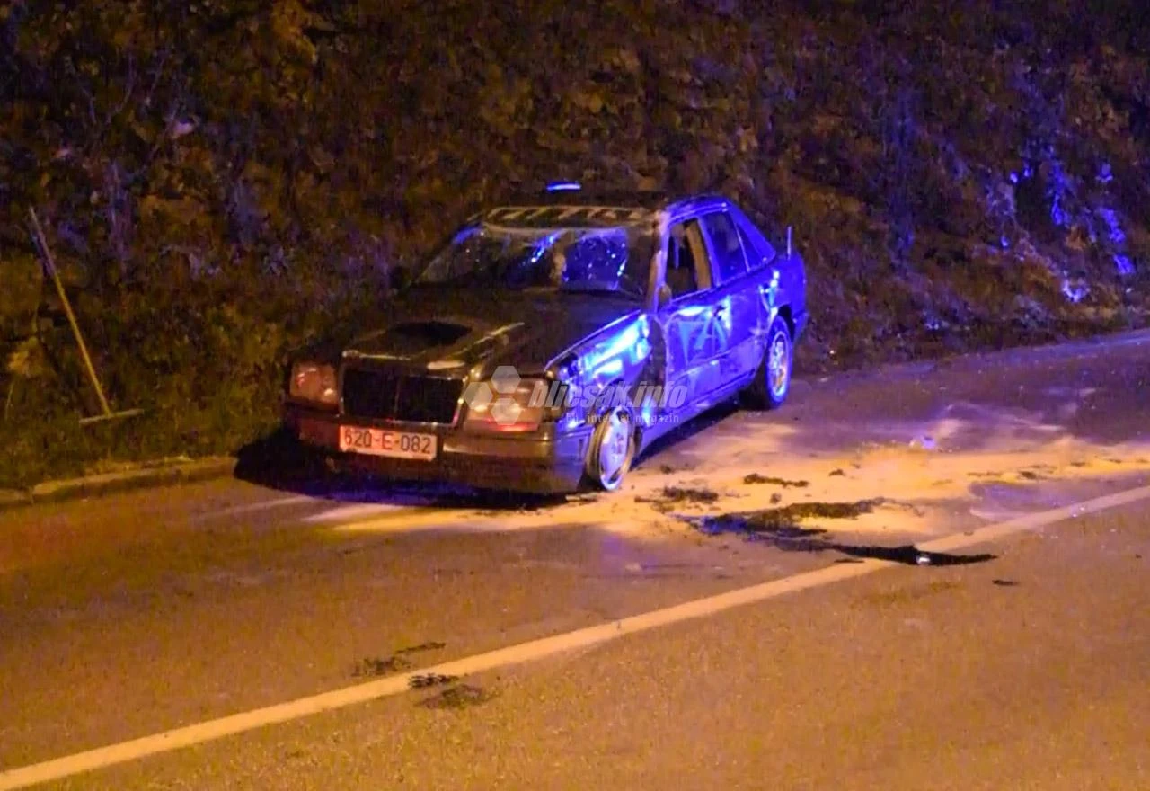 Široki Brijeg: Mercedes završio na krovu, jedna osoba lakše ozlijeđena