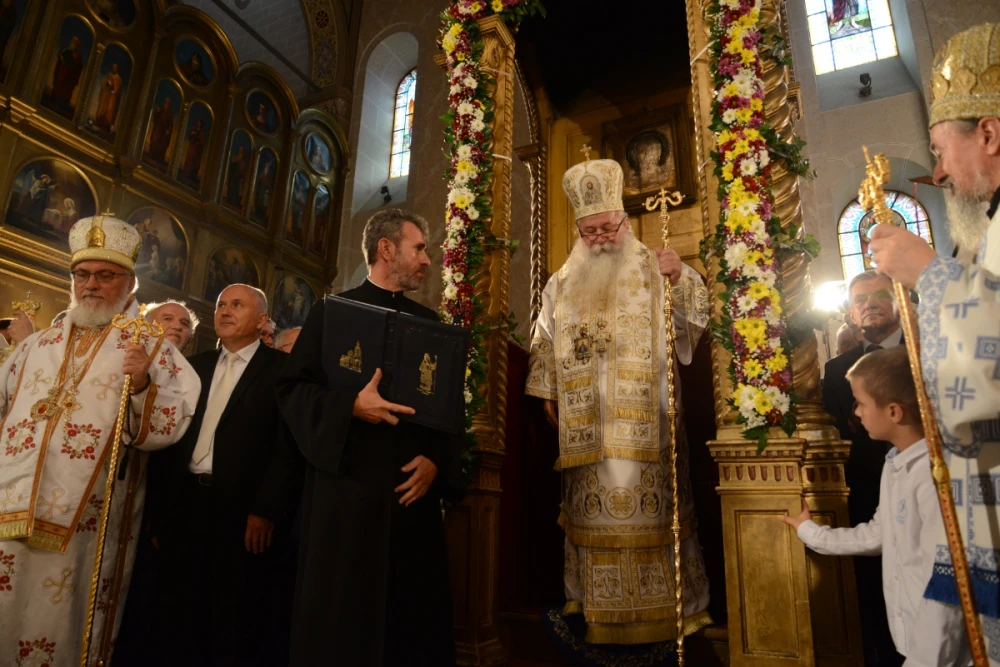 Mitropolit Hrizostom: Svijet se neprestano mora obnavljati ljubavlju i dobrotom