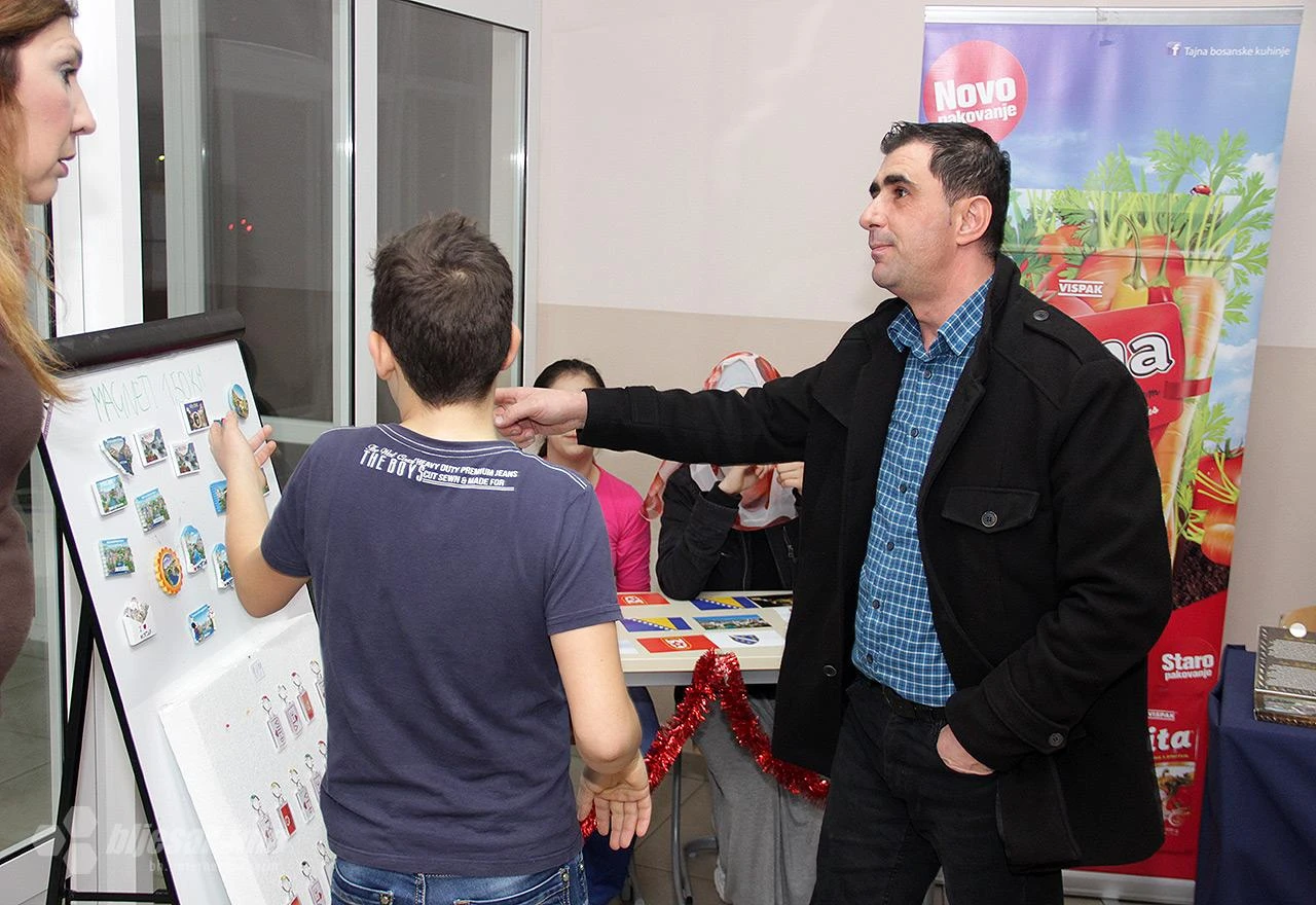 Mostar: Dječja kreativnost prikazana na bazaru