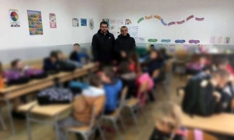 Sebija djeci kupila paketiće pa ih ''prisvojio'' ministar