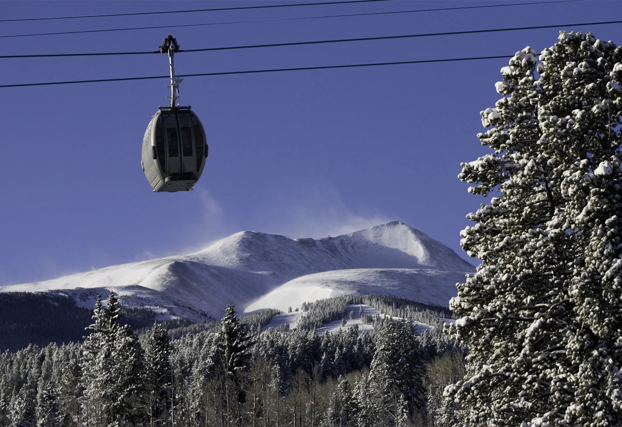 U žičarama zaglavljeno 200 skijaša