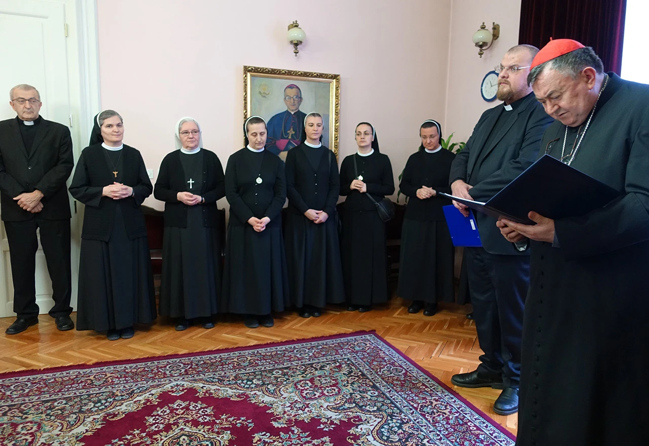 Božićno čestitanje svećenstva i redovništva kardinalu Puljiću