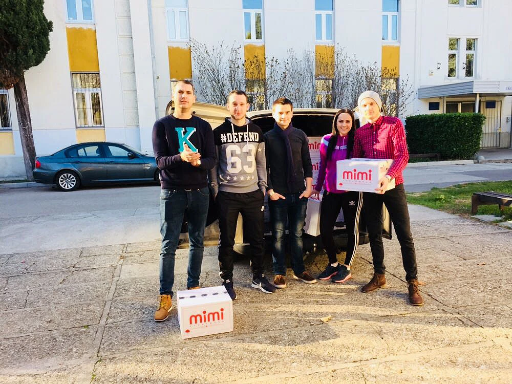Mostarski studenti prikupili 50 paketa za socijalno ugrožene sugrađane
