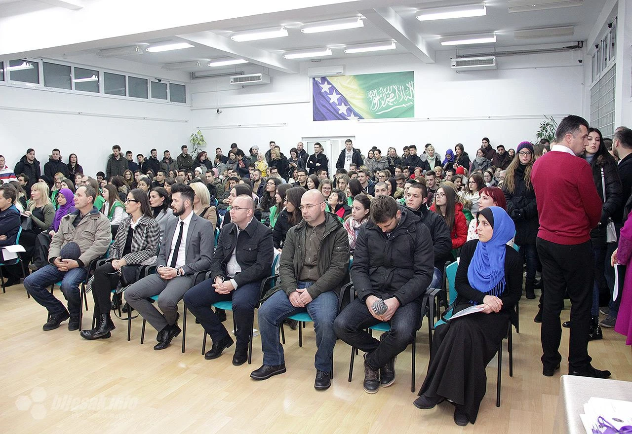 Mostar: Dodijeljeno 1238 certifikata za uspješno završene tečajeve