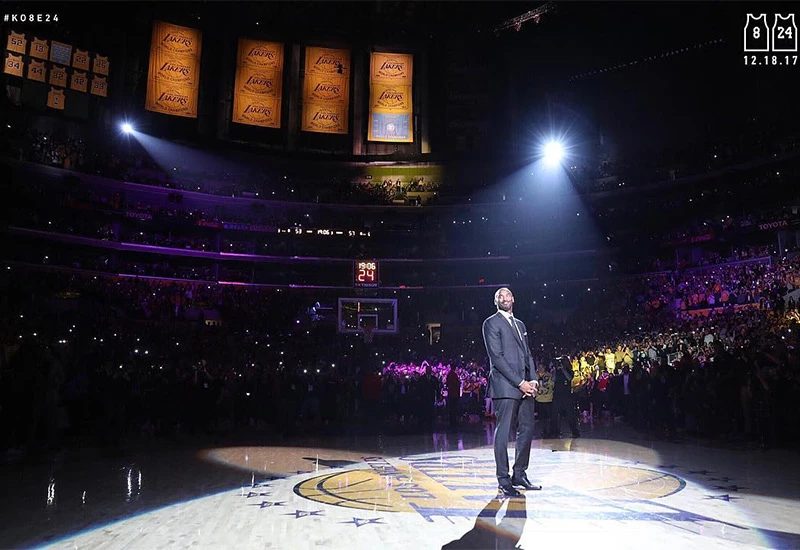 Kobe Bryant ušao u legendu: Umirovljeni dresovi #8 i #24