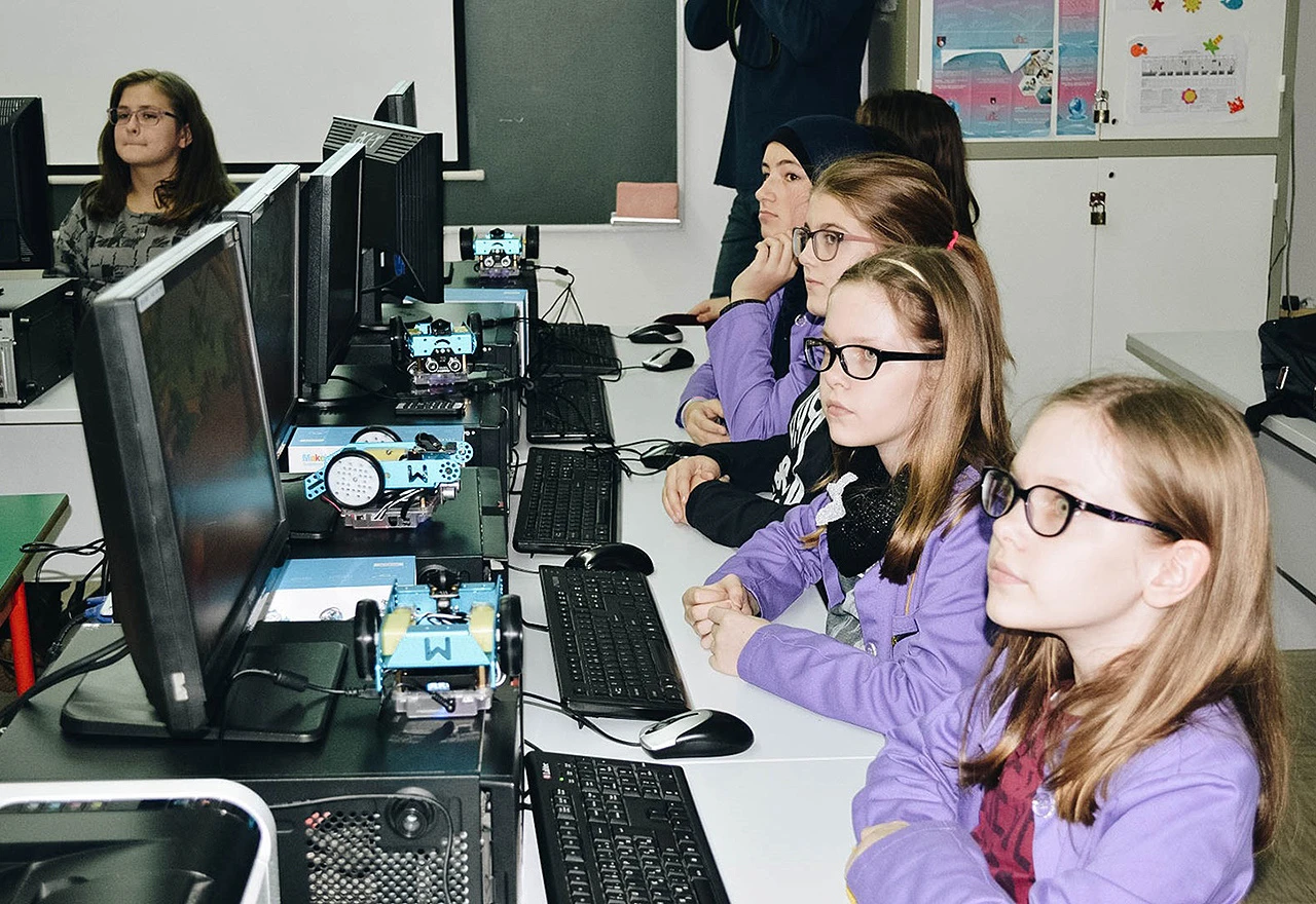Završena edukacija u 20 škola uključenih u projekt 'SPARKreatorice'