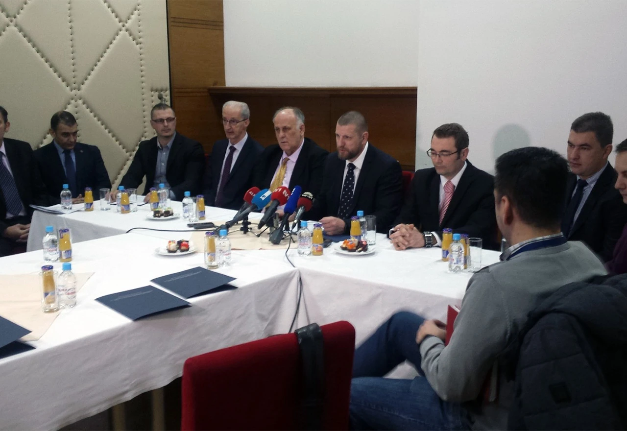 Prema onome što pričaju kao da će bez usvajanja zakona o akcizama ... život stati!