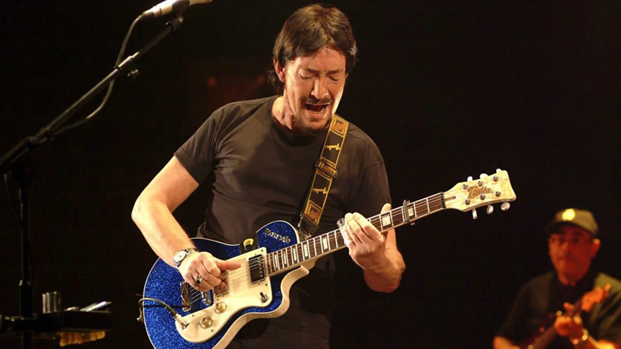 Pjevač Chris Rea kolabirao na sceni tijekom nastupa