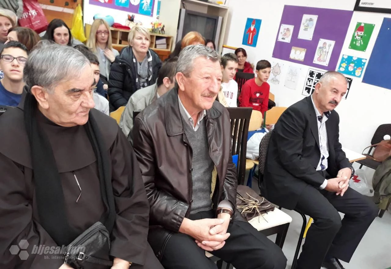 Široki Brijeg: Sveti Nikola razveselio učenike s obrazovnim poteškoćama