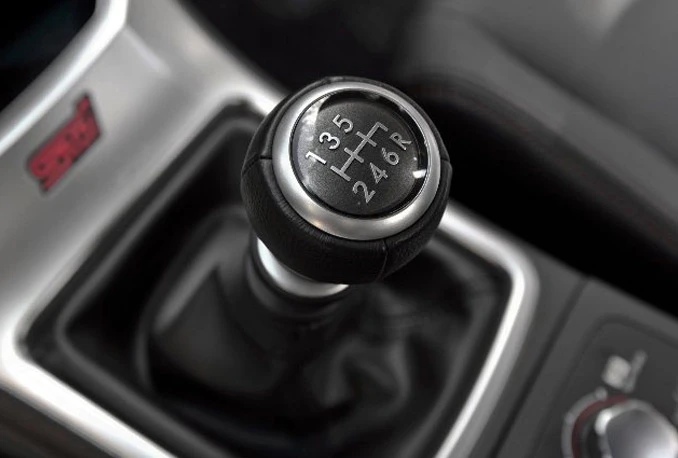 Stručnjak iz Hrvatske otkriva što učiniti kad vam zimi ujutro zapne mjenjač automobila