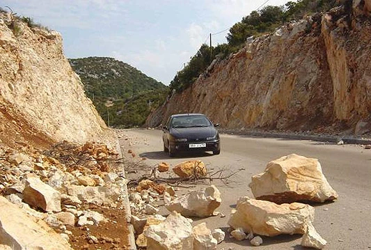 Budite oprezni, mogući odroni na cestama Konjic-Mostar; Prozor-Jablanica