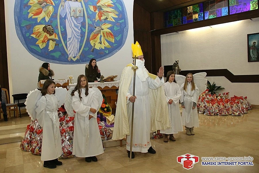 Sveti Nikola stigao u Rumboke