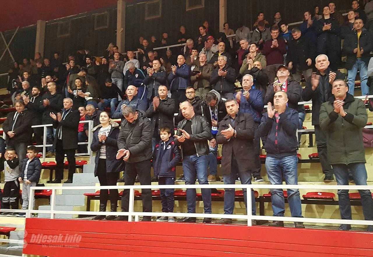 Održana minuta šutnje za generala Praljka prije utakmice Zrinjski - Široki