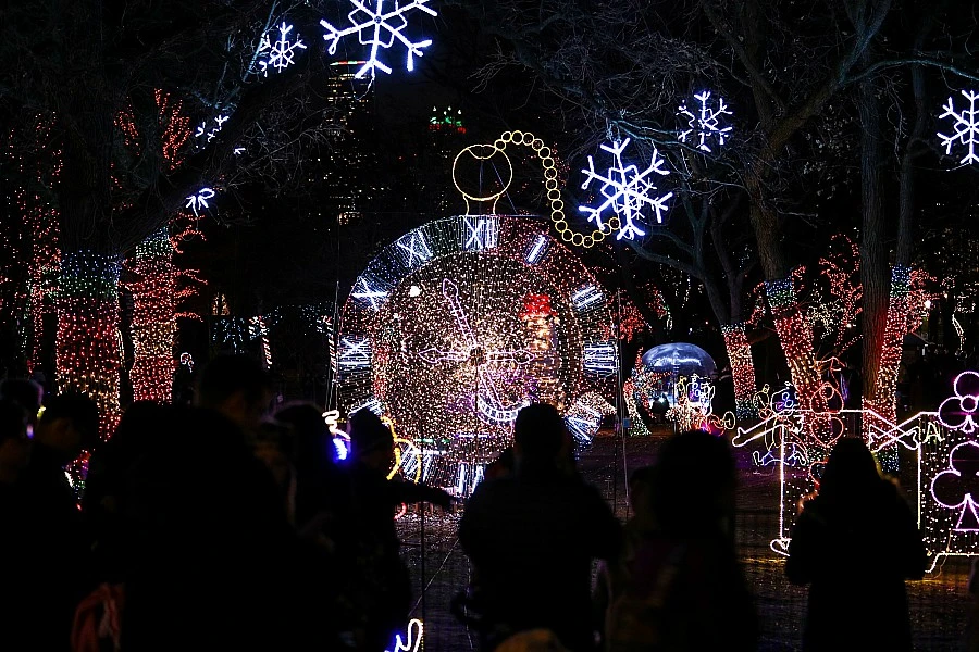 Park osvijetljen s oko 2,5 milijuna sijalica
