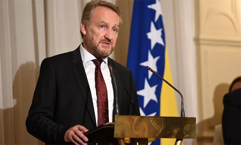 Izetbegović iz Proračuna financirao putovanja bošnjačkih udruženja u Haag?