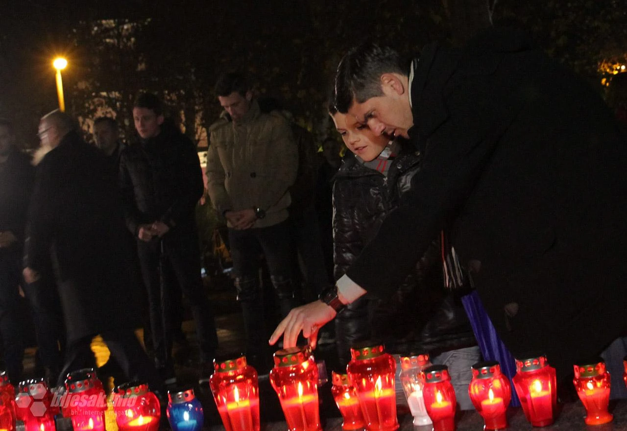 U Mostaru održane mise i paljenje svijeća za generala Praljka