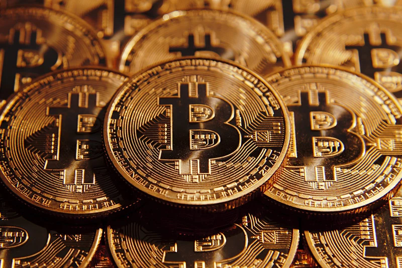 Bitcoin nezaustavljivo raste: Vrijedan je više od 9.000 USD