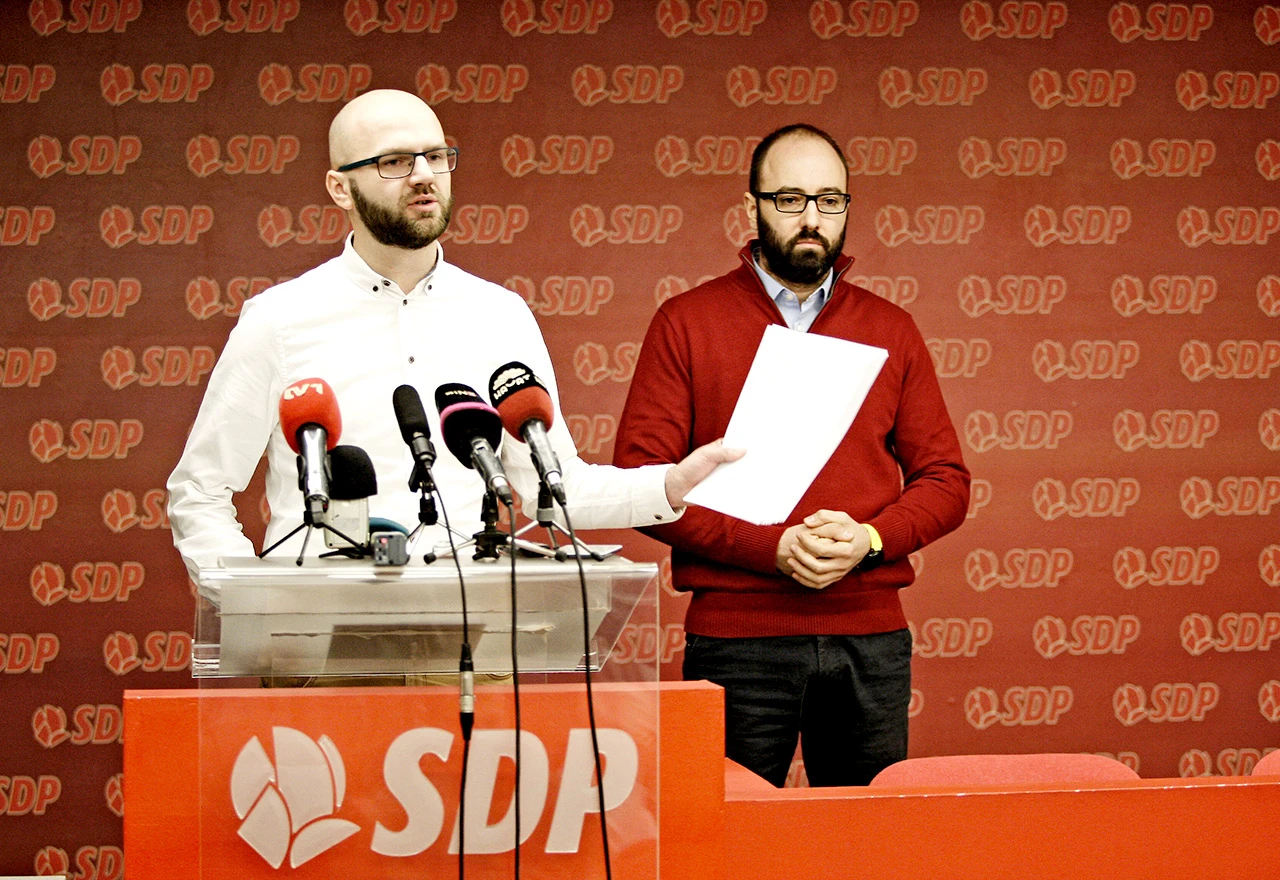 SDP predlaže: U istom predmetu učiti tri jezika