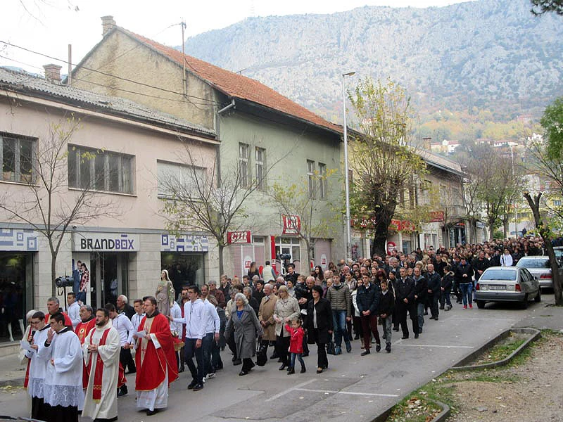 Procesijom i misom u Ljubuškom i Grudama proslavljen blagdan svete Kate