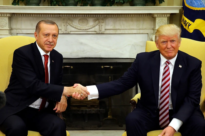Erdogan i Trump razgovarali o Siriji, bilateralnim odnosima i summitu u Sočiju