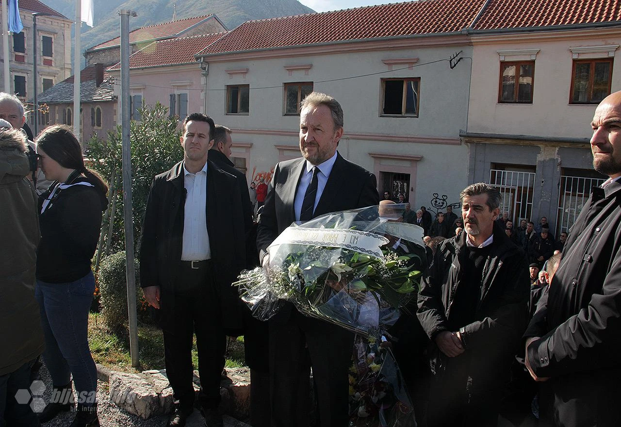 Izetbegović: Dobit će rat oni koji dijele Mostar