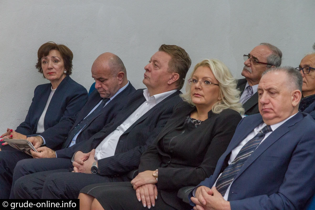 Svečanom sjednicom i polaganjem vijenaca obilježen Dan općine Grude