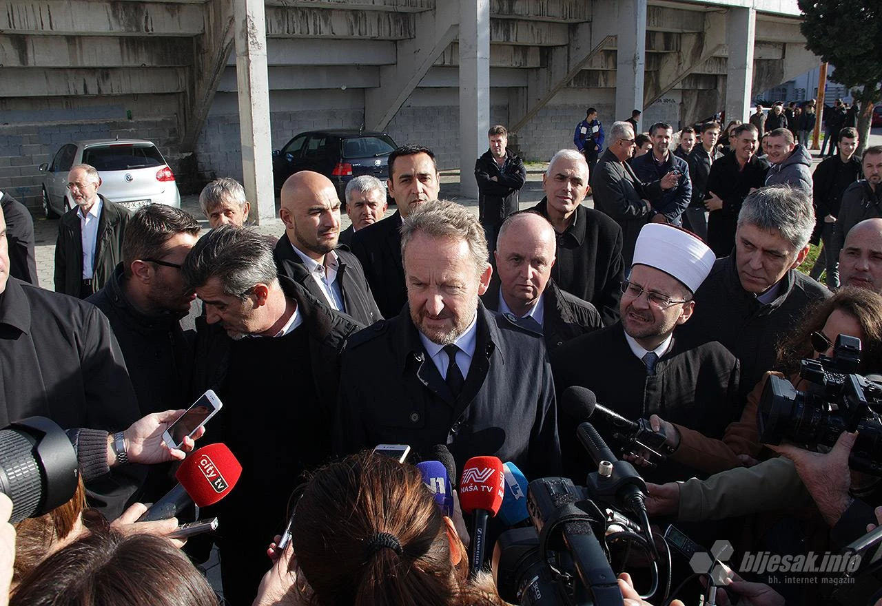 Izetbegović u Mostaru: Na tvrdo može samo tvrdo