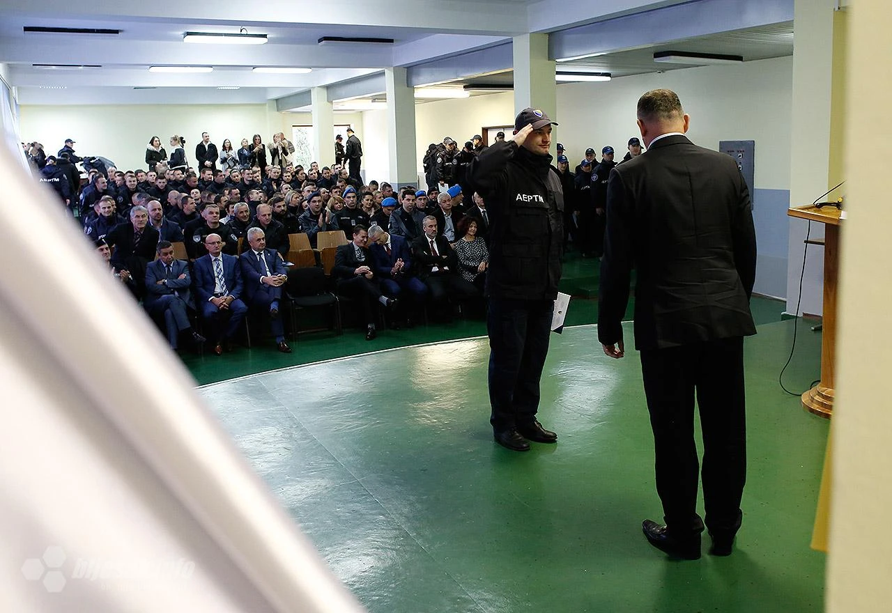 Promovirani novi inspektori SIPA-e i Direkcije za koordinaciju policijskih tijela