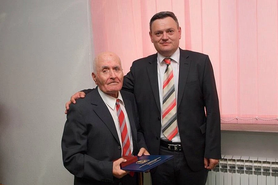 Umro najstariji učitelj i novinar Ešref Selimović Eško