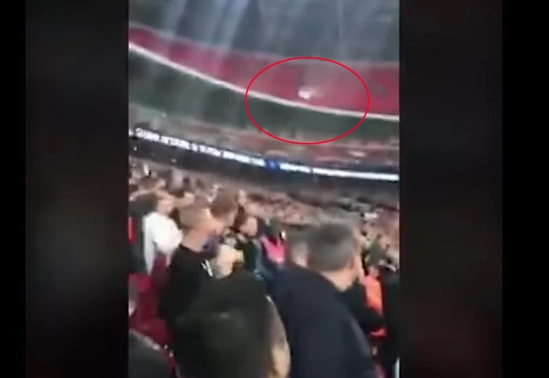 Doživotna zabrana zbog gađanja urinom