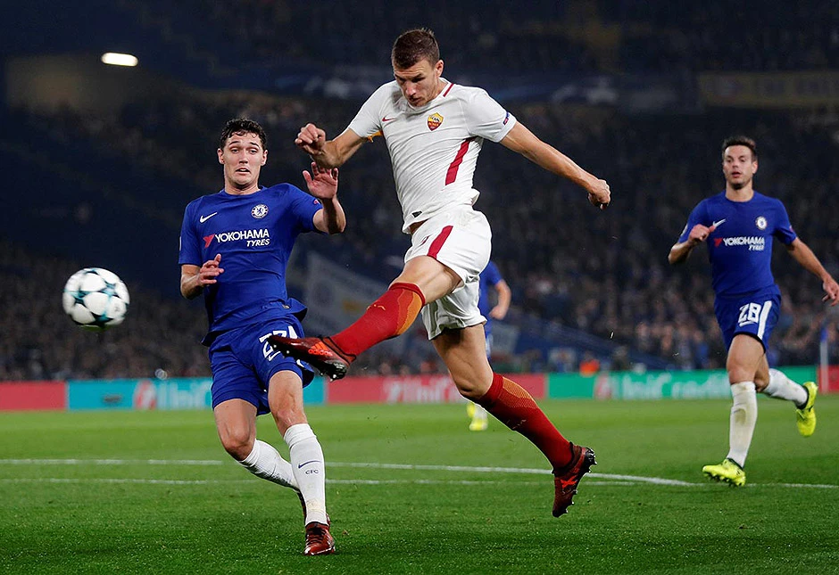 Džeko kao idealna zamjena za Lewandowskog u Bayernu?