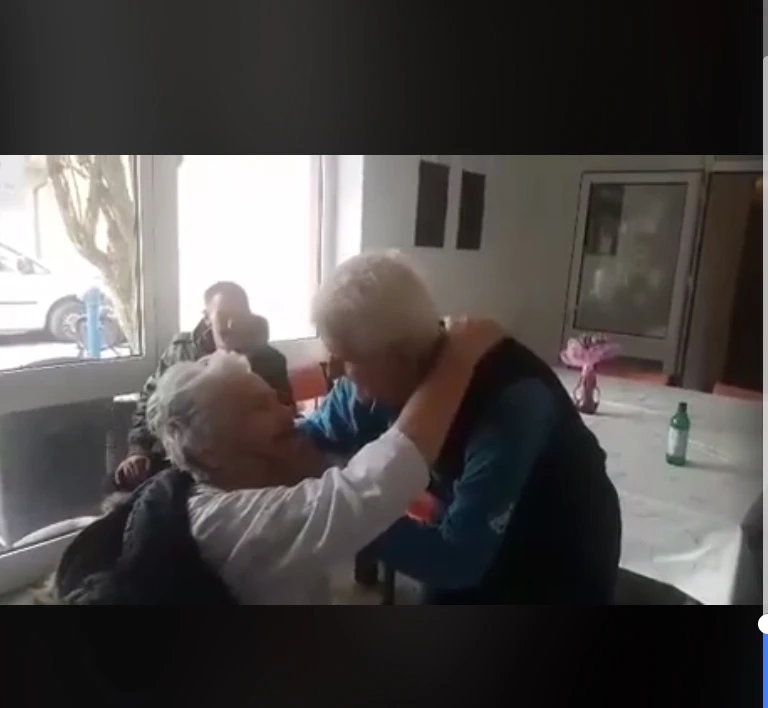 Dirljiv susret para koji se razdvojio prvi put u 63 godine