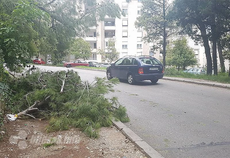 Mostar: Bor pao po automobilu