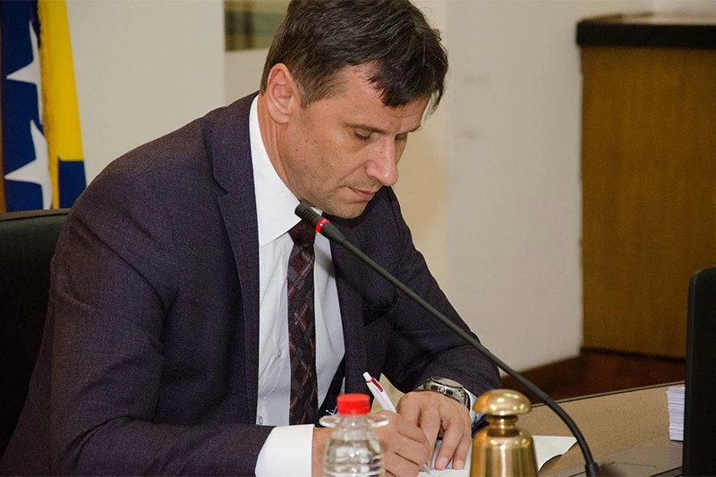 Novalić brani brojke: Zaposleno je 35.960 ljudi