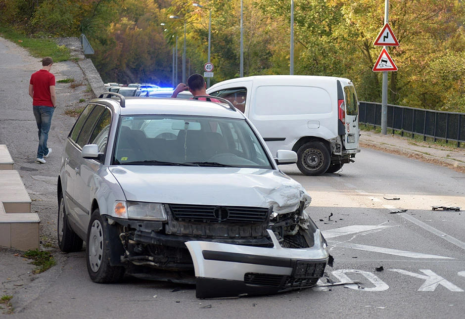 Široki Brijeg: Sudar Passata i Renaulta na kritičnom mjestu