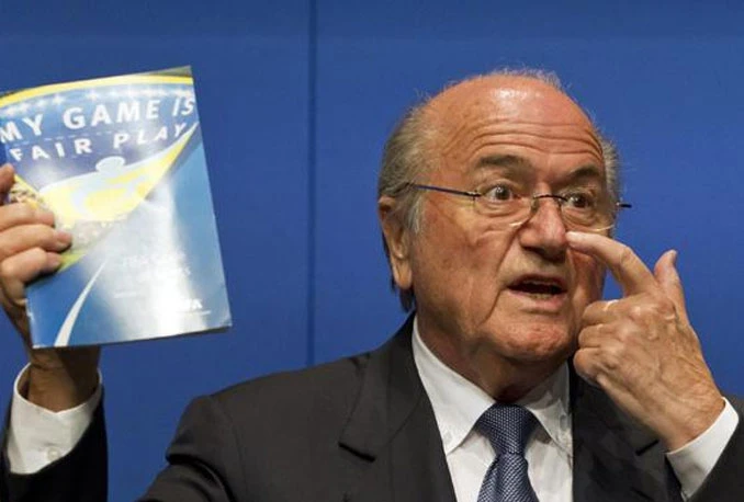 Blatter tvrdi da ide na SP u Rusiju na Putinov poziv