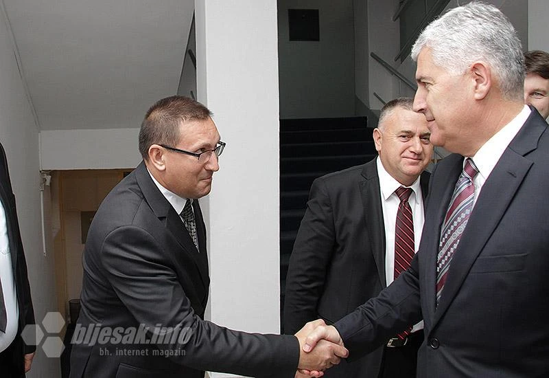 Herceg Čoviću predstavio prioritete u HNŽ-u; Čović pojasnio što je s Ustavom HNŽ-a